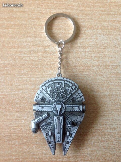 Porte clé starwars faucon millénaire métal 5 Carnon Plage (34)