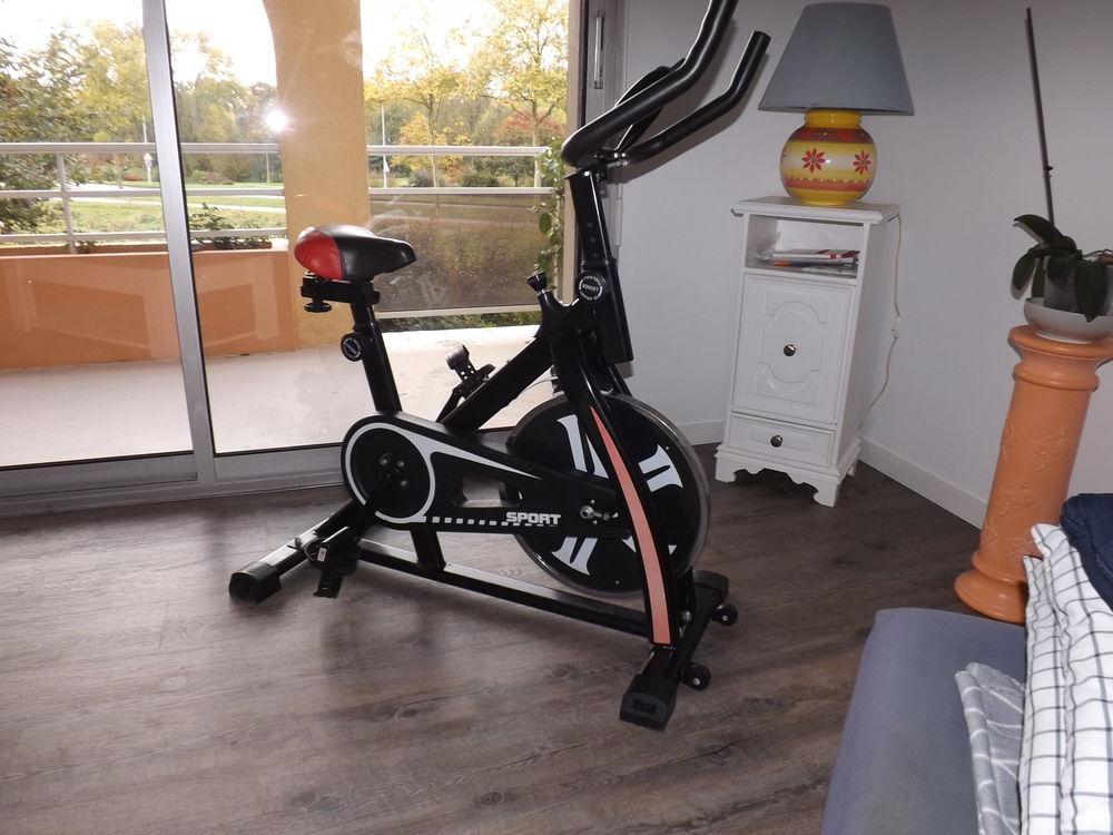 V&eacute;lo d'appartement Sports