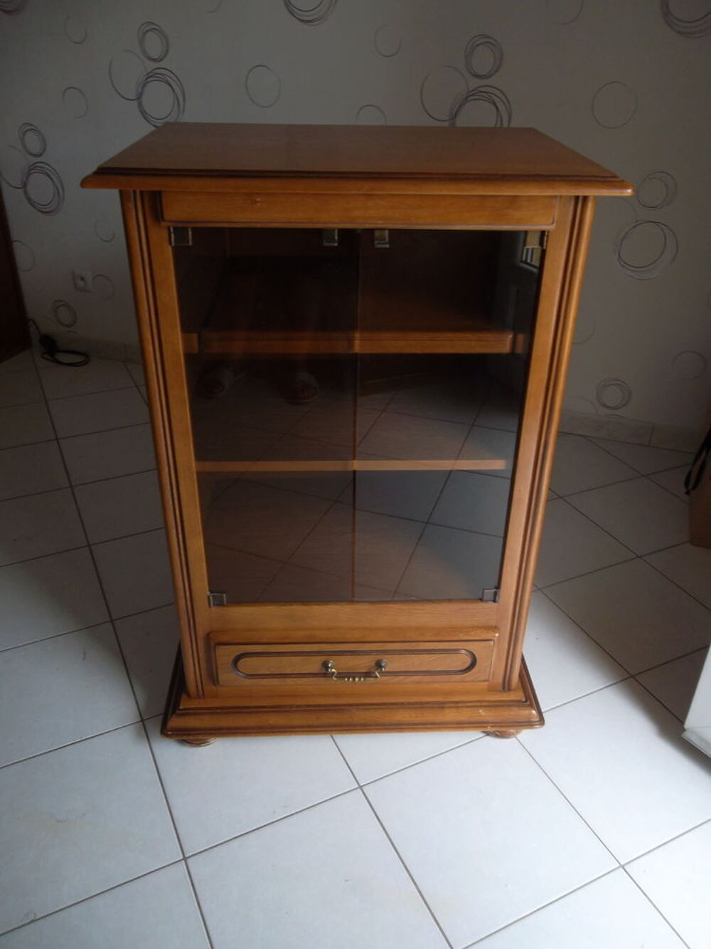 Meuble de Salon T&eacute;l&eacute;, Hifi et Table en Bon &Eacute;tat Meubles