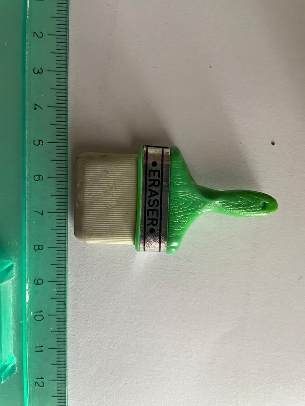Gomma gomme eraser collection pinceau vert et blanc 