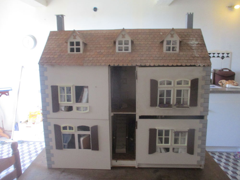  ANCIENNE GRANDE MAISON DE POUPEE DE STYLE VICTORIENNE Audio et hifi