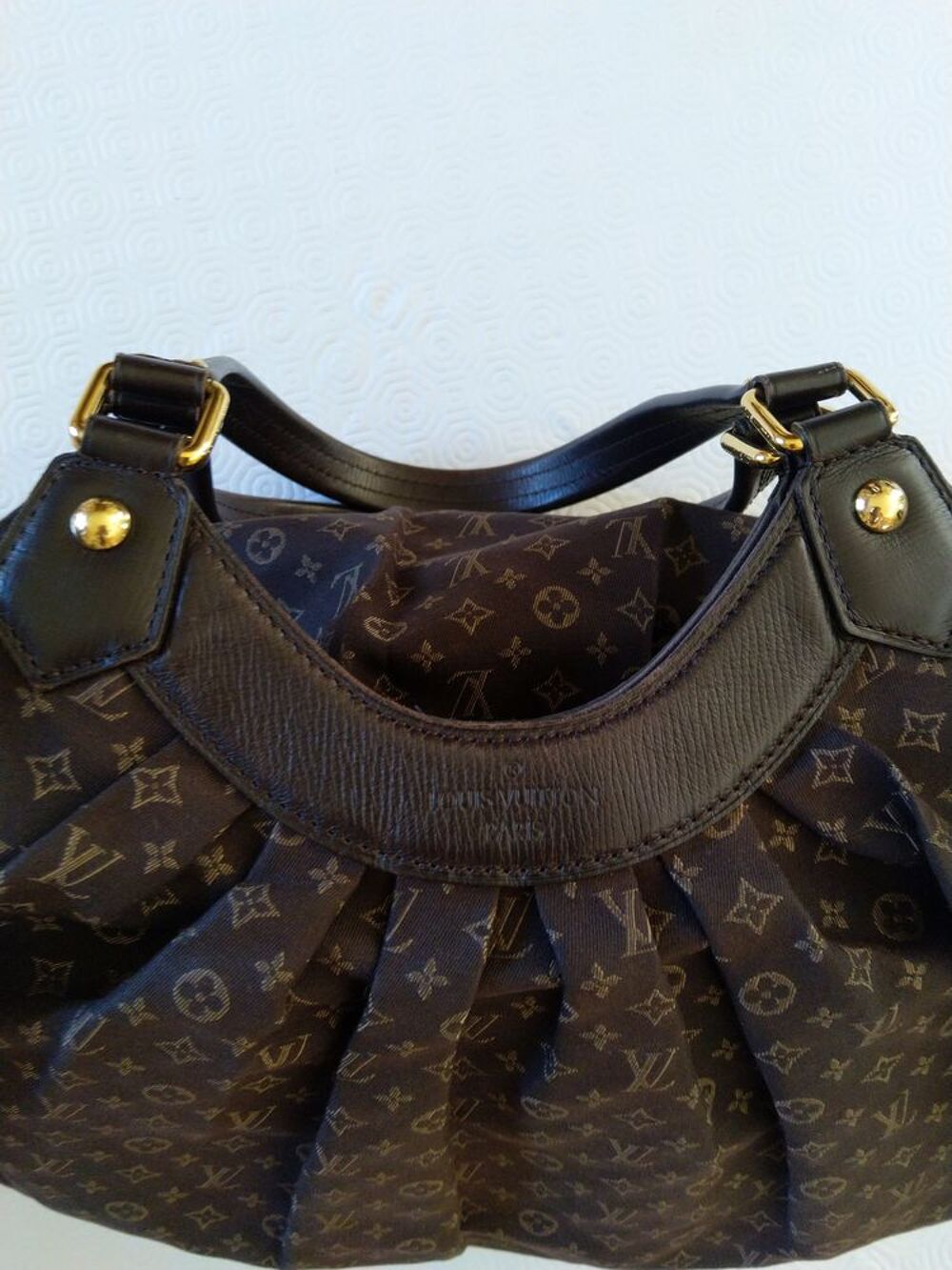 Sac Louis VUITTON, mod&egrave;le " Idylle" port&eacute; &eacute;paule Maroquinerie