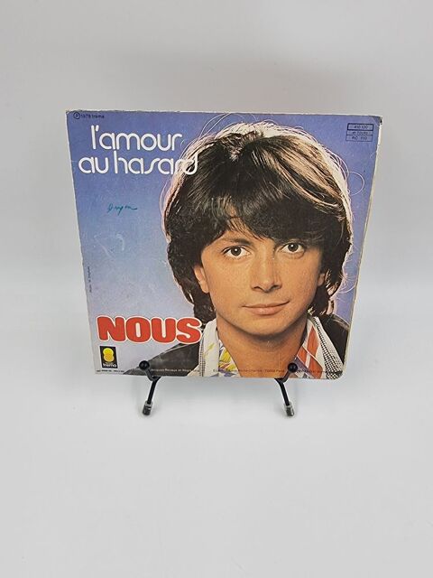 Vinyle 45 tours Herv� Vilard : L'Amour au Hasard / Nous  2 Vulbens (74)