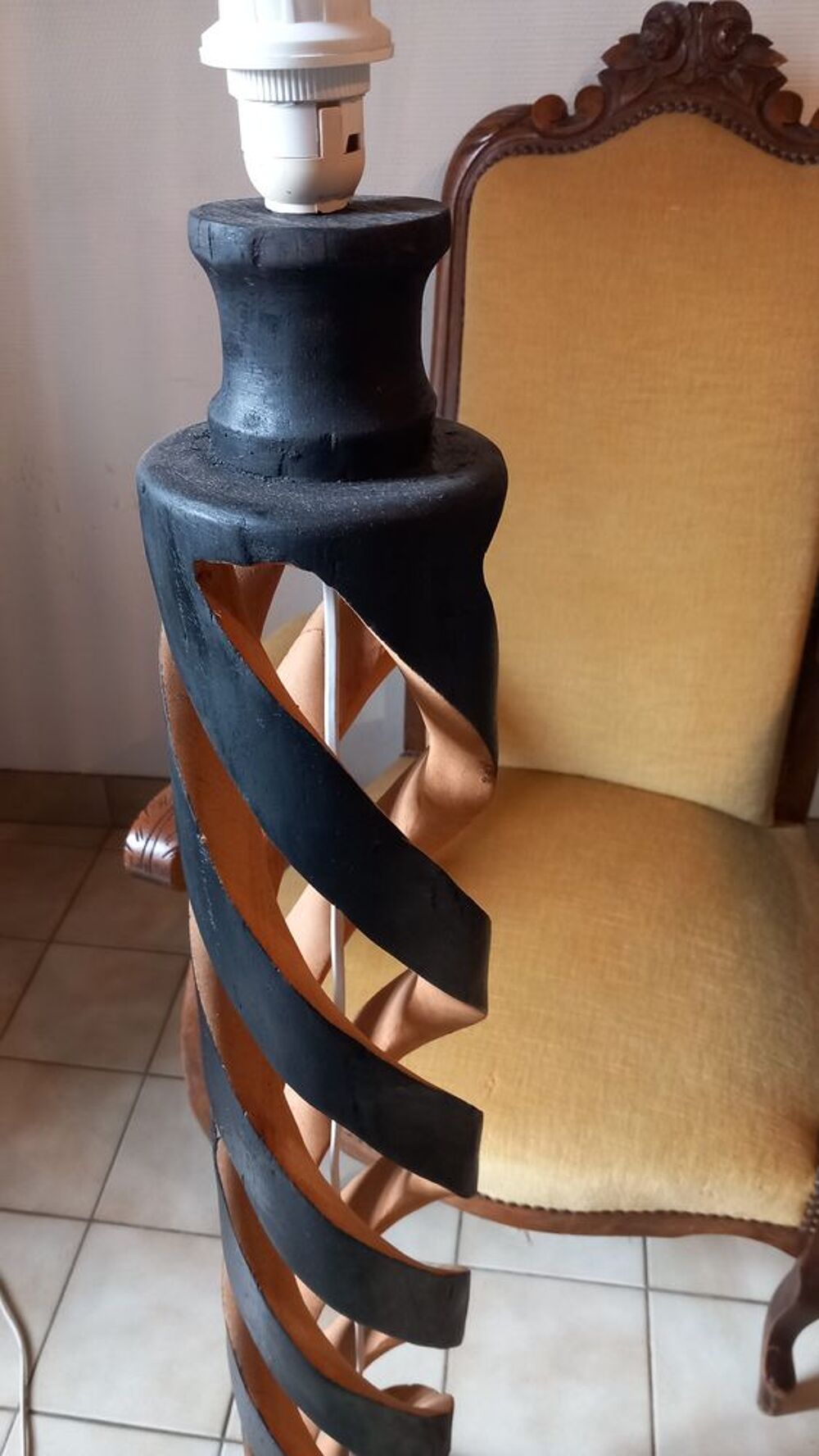 Pied de lampe en bois Décoration