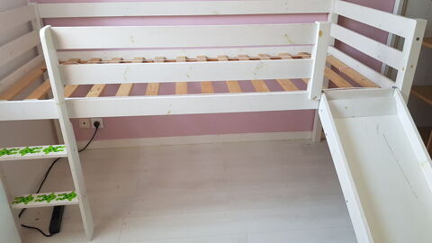 Lit blanc en bois avec tobogan 0 Le Plessis-Pt (91)