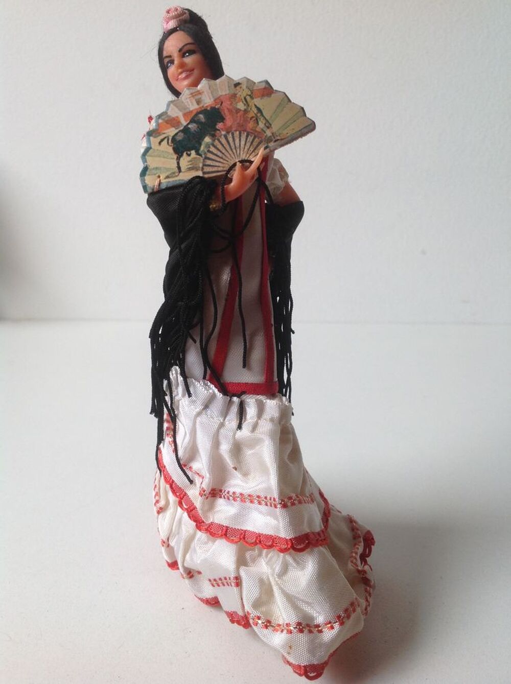 POUP&Eacute;E ESPAGNOLE &Agrave; L'&Eacute;VENTAIL ANCIENNE Décoration