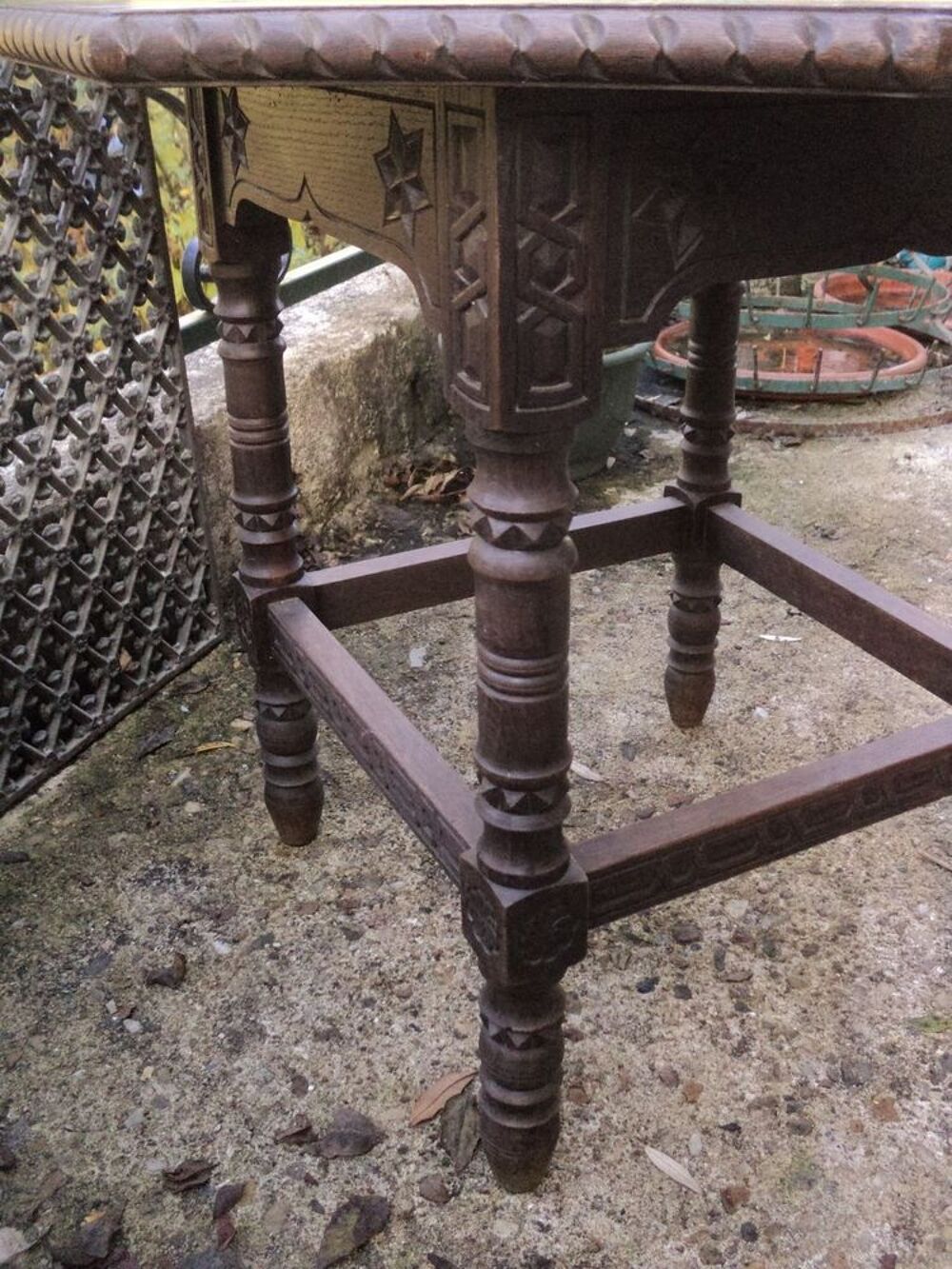 
Table Bois C&eacute;ramique Hispano Mauresque XIXeme. 
Meubles