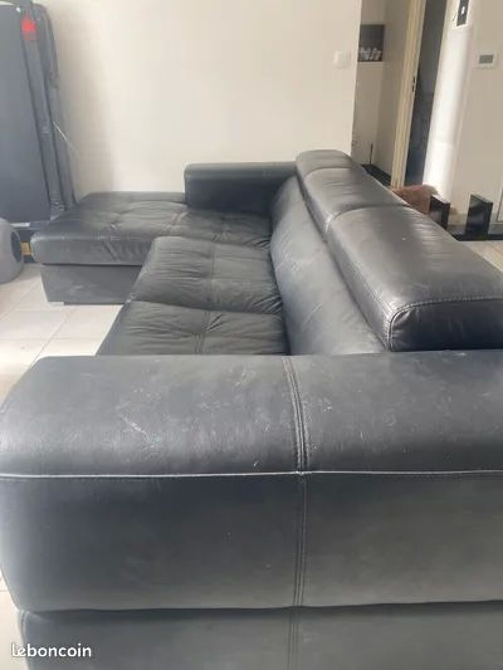 Canap&eacute; cuir noir avec m&eacute;ridienne Meubles