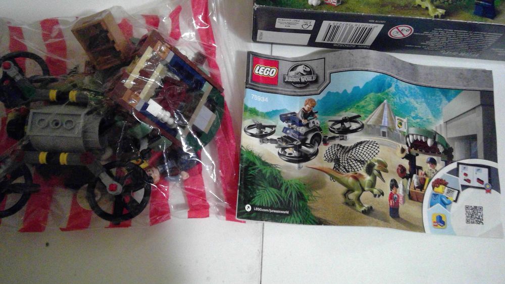 14€ Dilophosaure en libert&eacute; lego Jeux / jouets