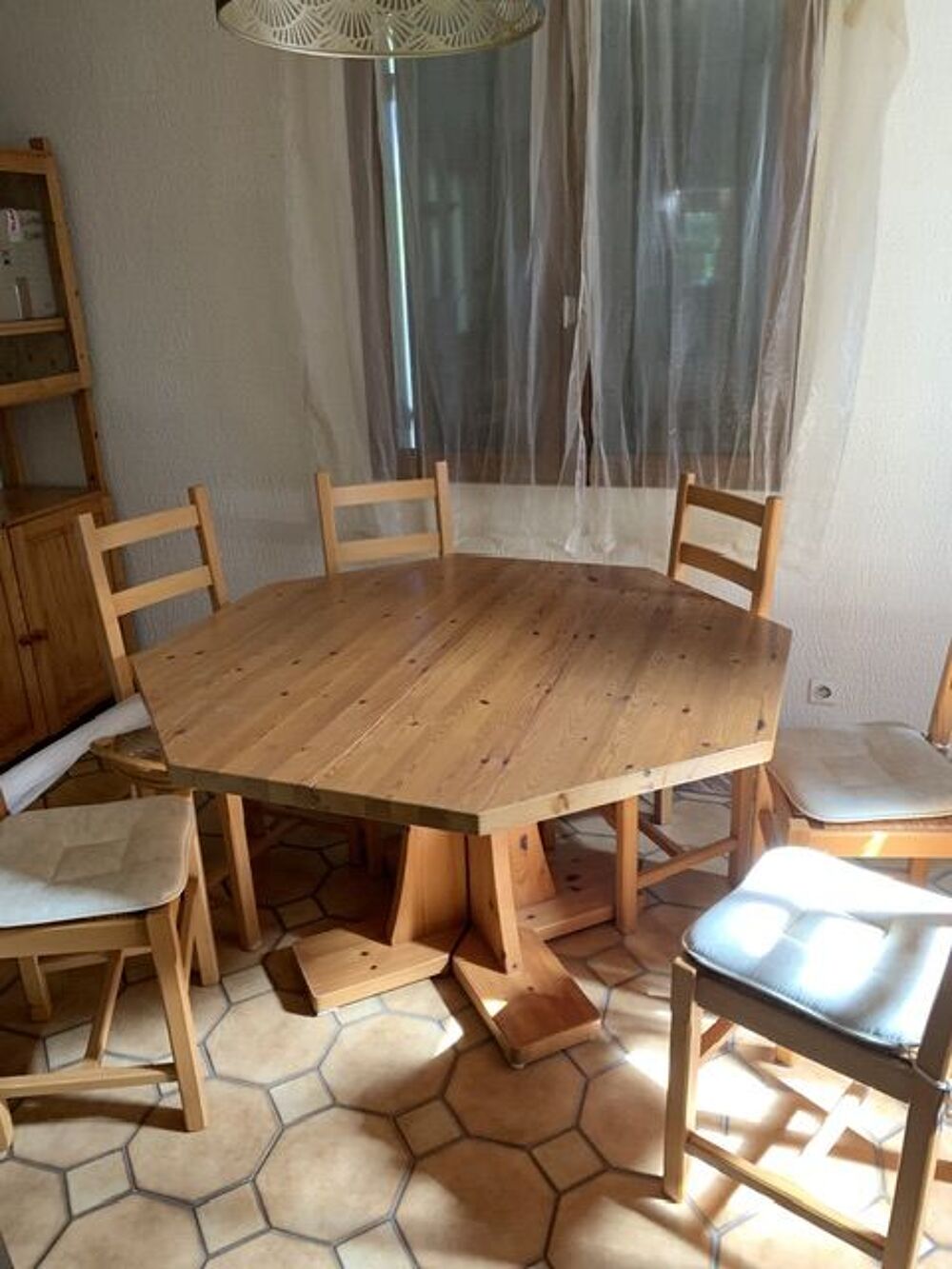 Table de salle &agrave; manger Meubles