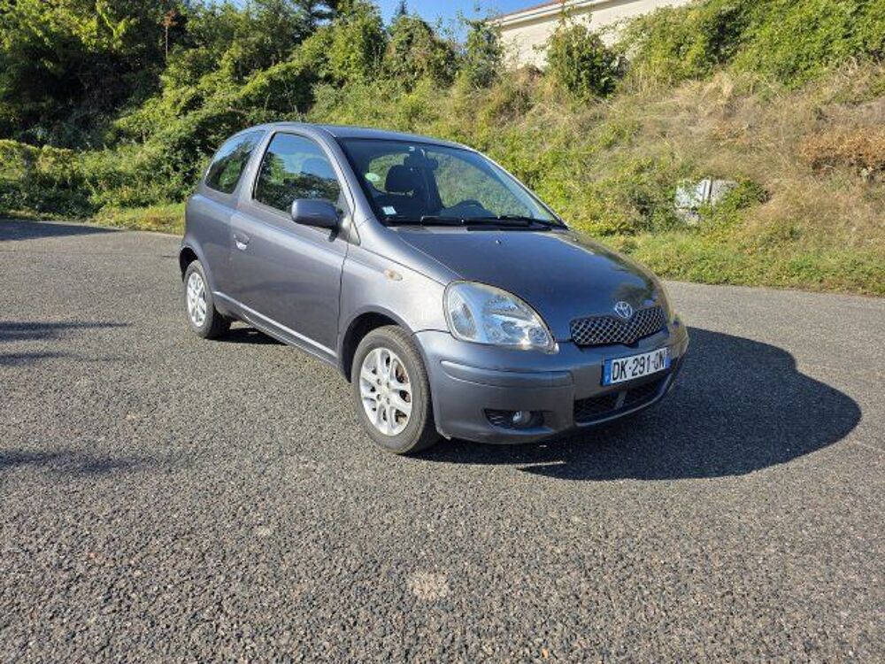 Yaris 85 VVT-i Lin&eacute;a Luna 2004 occasion 69320 Feyzin