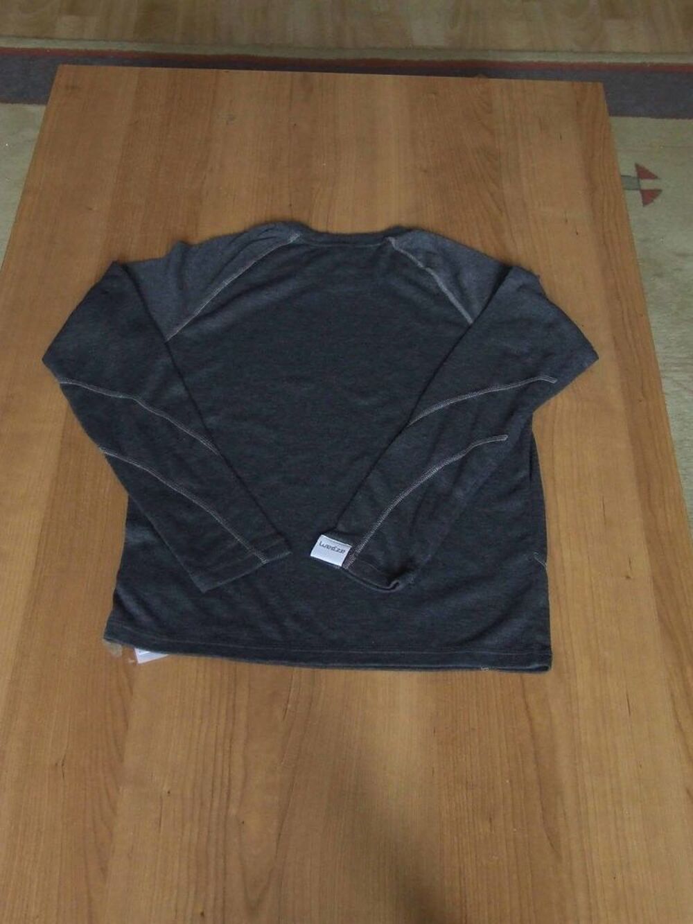 Tee-shirt thermique gris, D&Eacute;CATHLON, 12&nbsp;ans, NEUF Vêtements enfants