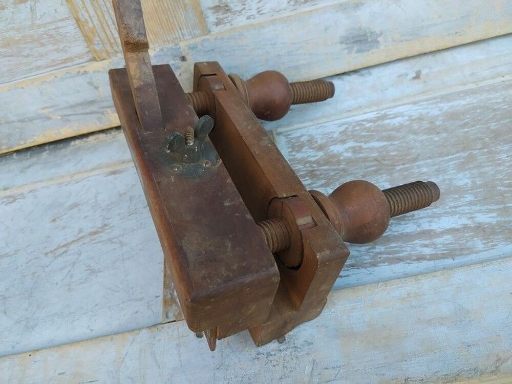 Ancien Rabot &agrave; Bois Bouvet &agrave; Approfondir R&eacute;glage &agrave; Vis
