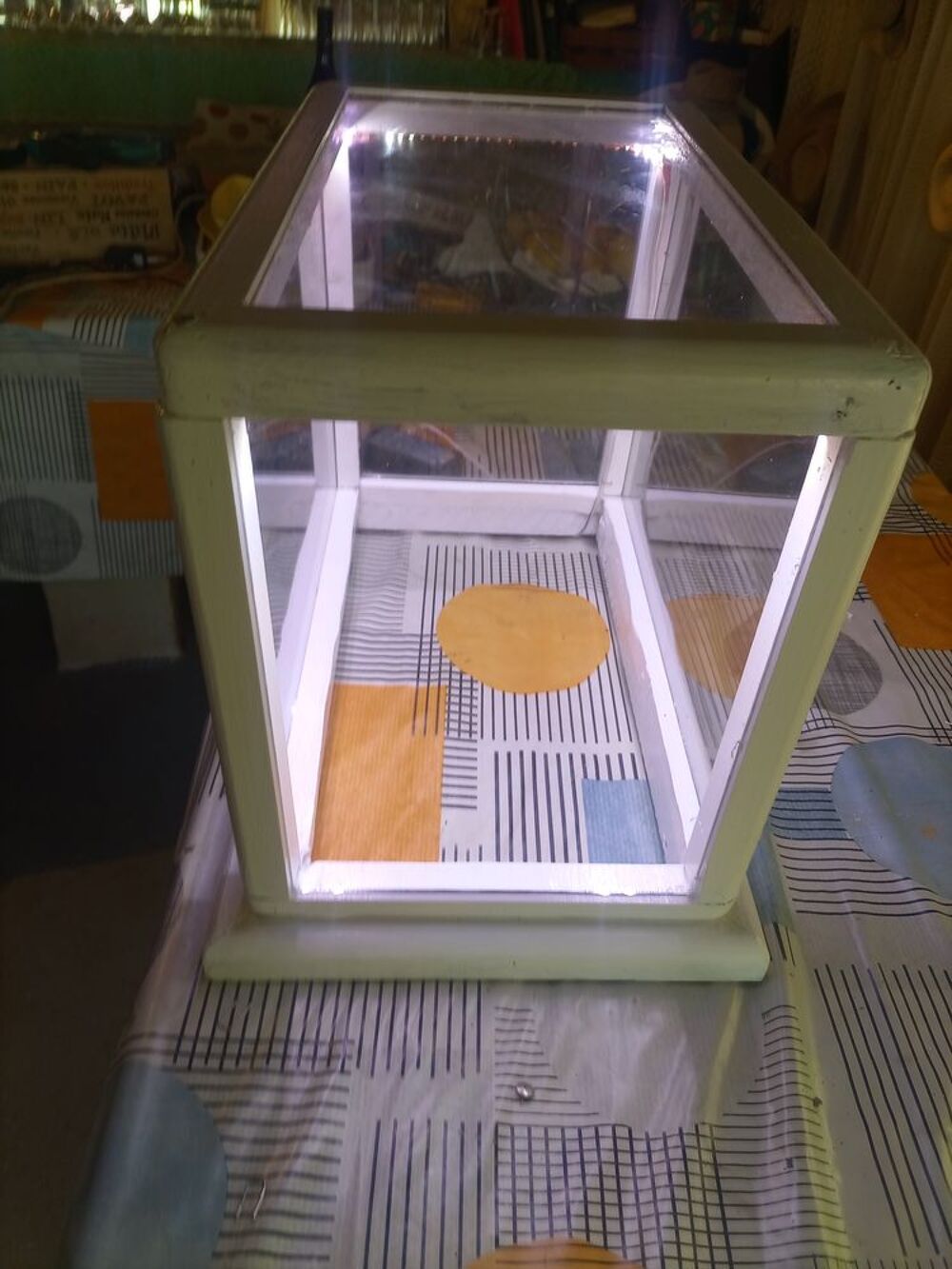 VITRINE avec leds Meubles