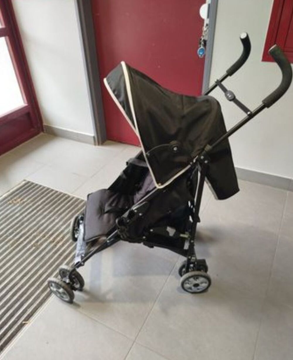 Poussette canne de marque trottine Pu�riculture