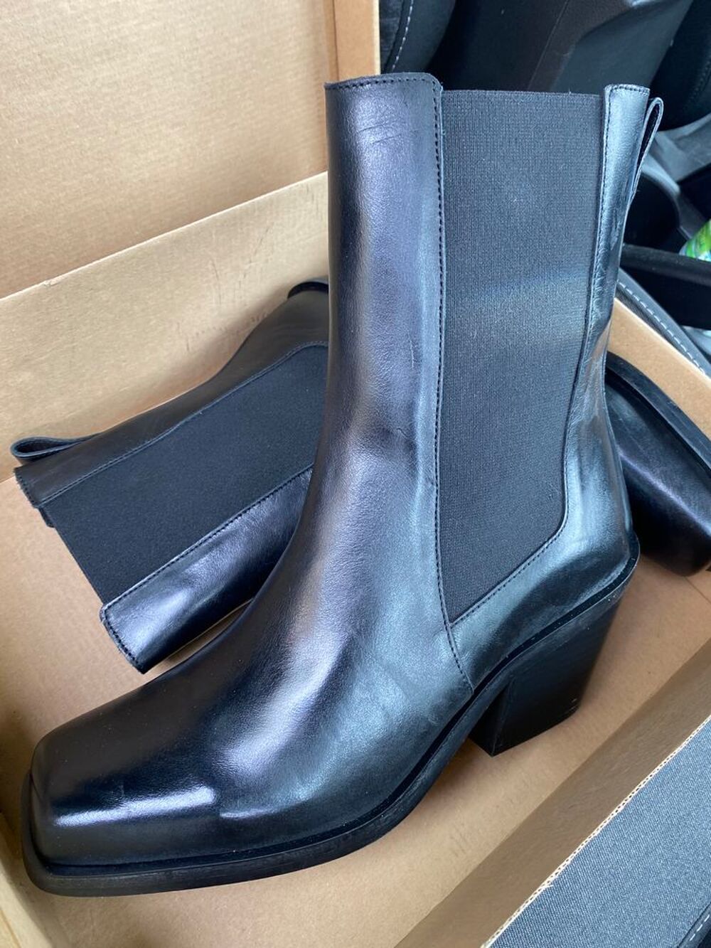 Bottes cuir noir taille 38 Chaussures