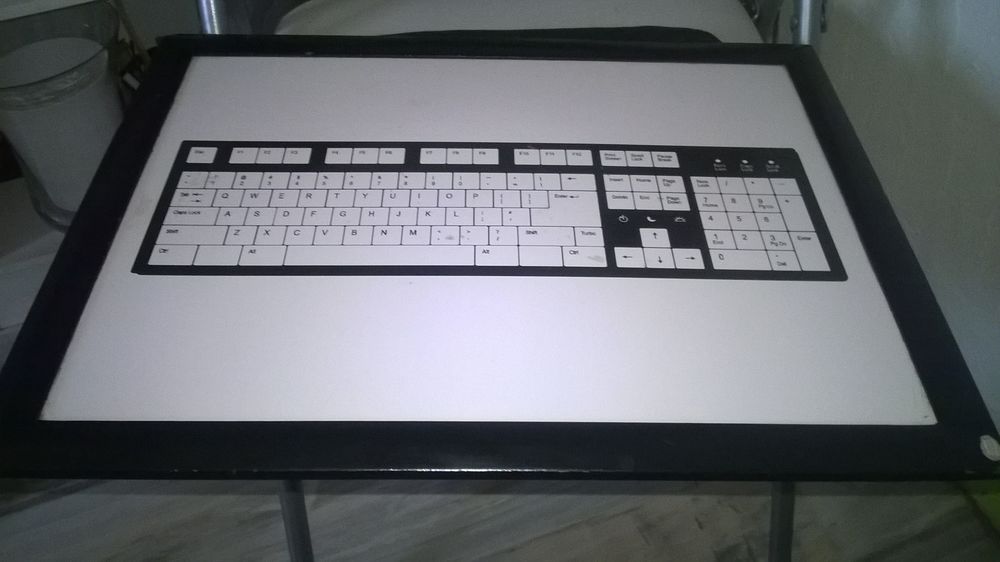 Plateau pour Ordinateur Portable 
Avec Coussin en tissus re Matériel informatique