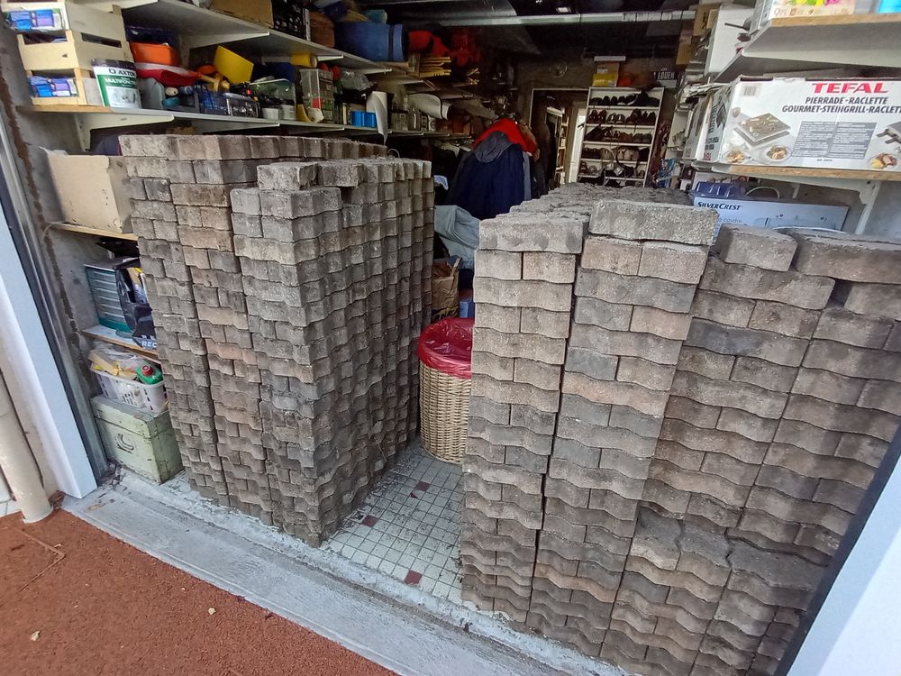 Lot de 27m&sup2; Pav&eacute;s autobloquants (mod&egrave;le vague) - Bon &eacute;tat Jardin