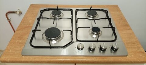 Meuble cuisine 80 cm + plaque cuisson gaz + 5 bouteilles 70 Gillonnay (38)