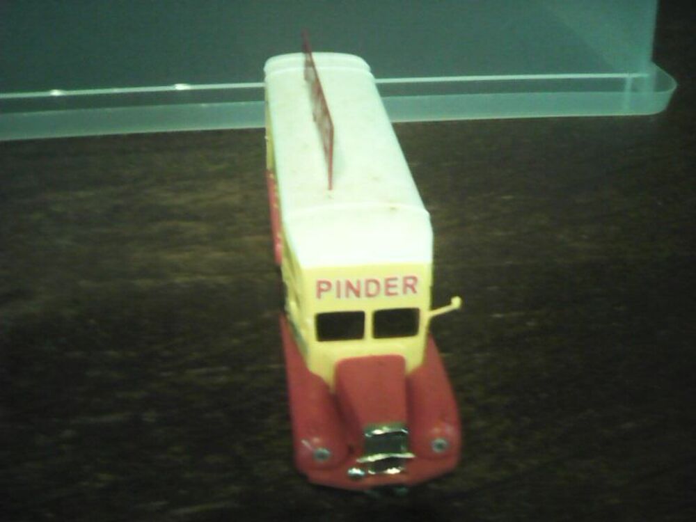 Camion Centrale Electrique Pinder 