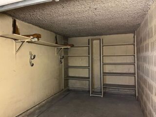  Parking / Garage à louer 14 m²