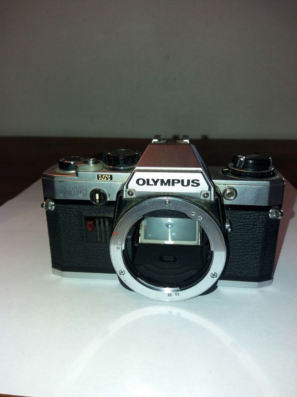 OM 10 OLYMPUS pour collectionneur (ann&eacute;es70) Photos/Video/TV