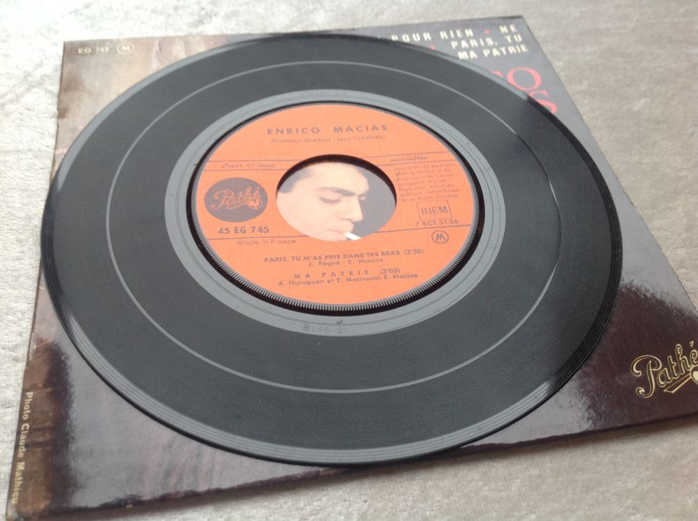 ENRICO MACIAS 4 TITRES DISQUE TR&Eacute;S BON &Eacute;TAT CD et vinyles