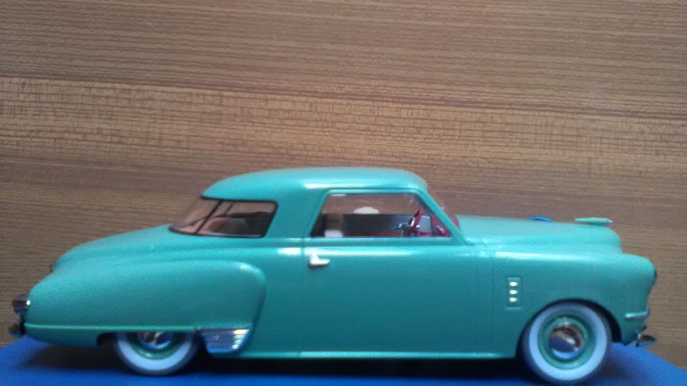 VOITURE DE TINTIN LA N&deg;17 LA STUDEBAKER DU GARAGE SIMOUN 