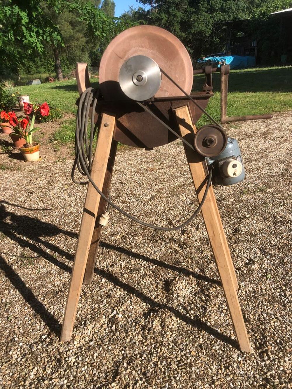 Meule d'affutage &agrave; eau Bricolage