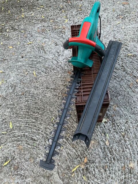 TAILLE HAIES 650w longueur coupe 71cm 55 Six-Fours-les-Plages (83)