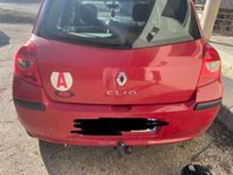 Annonce voiture Renault Clio III 3000 