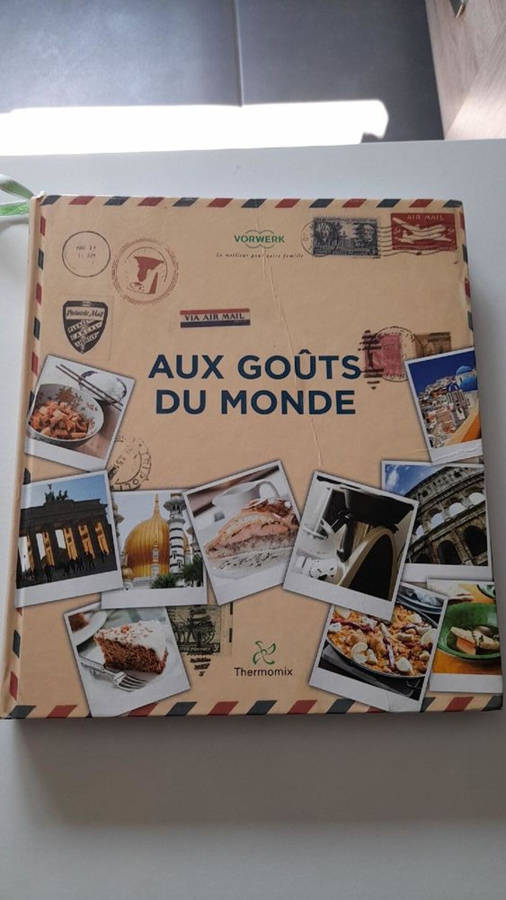 Livre aux gouts du monde Livres et BD