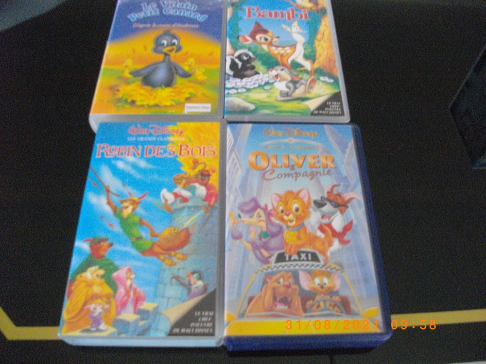 13 K7 VIDEO VHS DE DESSINS ANIMES - (5 EUROS LA K7 AU CHOIX) DVD et blu-ray