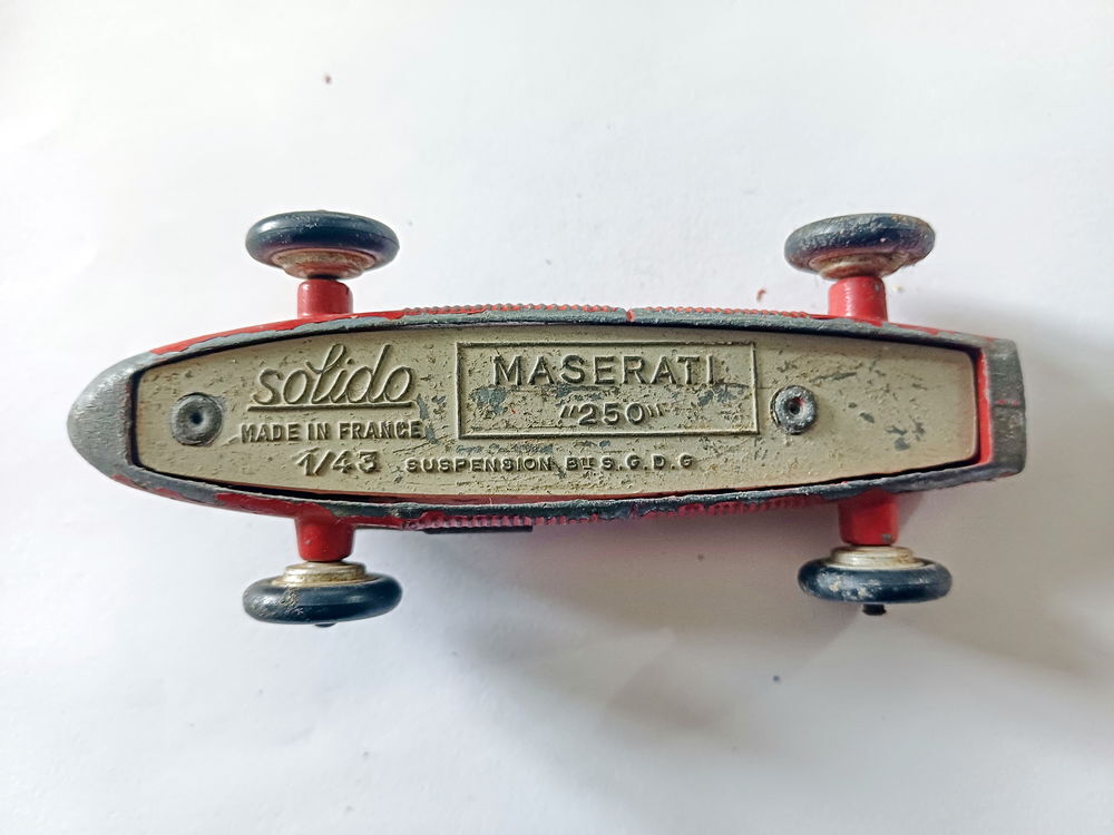 MASERATI 250 1/43 solido VINTAGE 