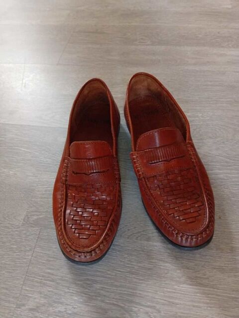 Mocassins cuir T. 43 marron 25 Courdimanche-sur-Essonne (91)