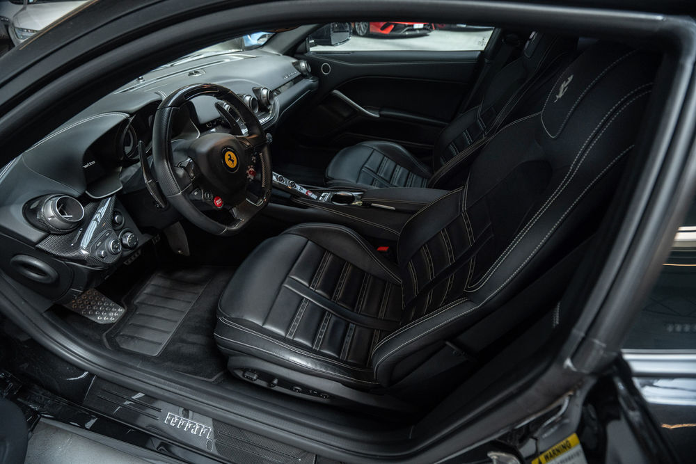 F12 Berlinetta V12 6.0 740ch 2016 occasion 75014 Paris