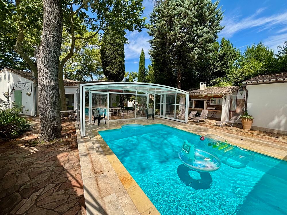  VILLA de CHARME TRES GRAND CONFORT à PIEDS du CENTRE d' UZES Languedoc-Roussillon, Uzès (30700)