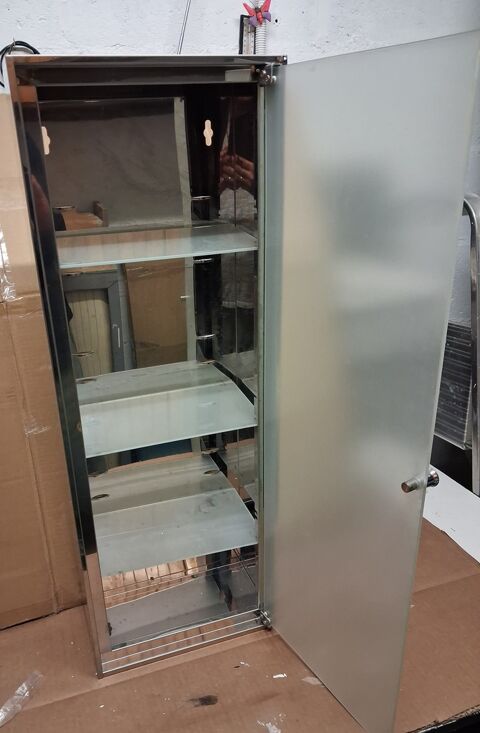 Armoire murale en m�tal et verre d�poli 22 Livry-Gargan (93)