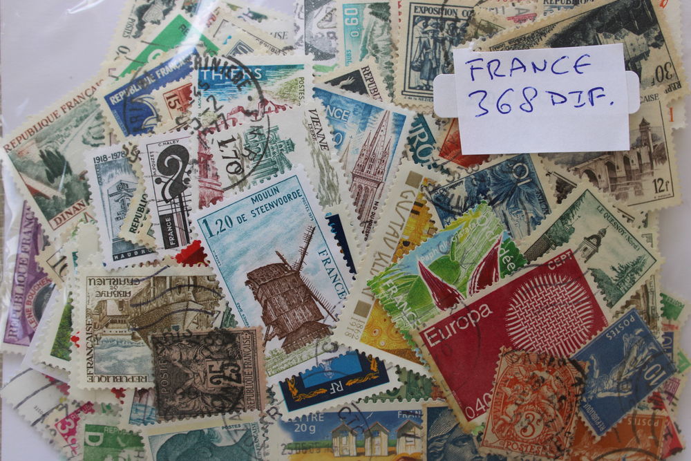 France 368 timbres diff&eacute;rents 
