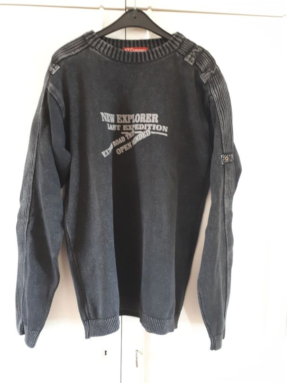 Pull/Sweat A. THIERY - M - NEUF SANS &Eacute;TIQUETTE - 12 EUROS Vêtements