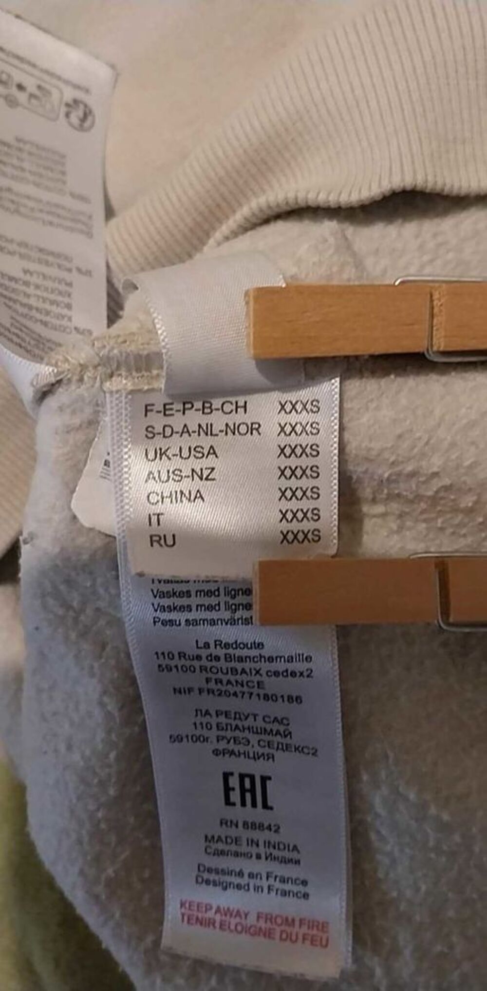 Sweat capuche Vêtements