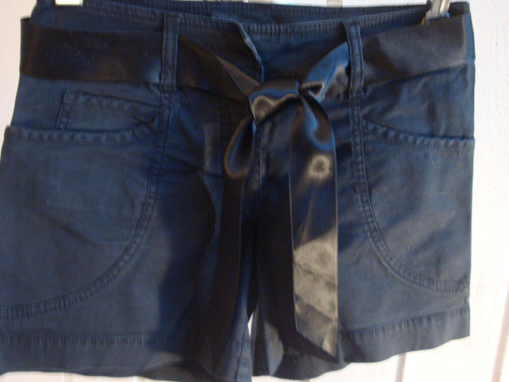 Short noir Vêtements