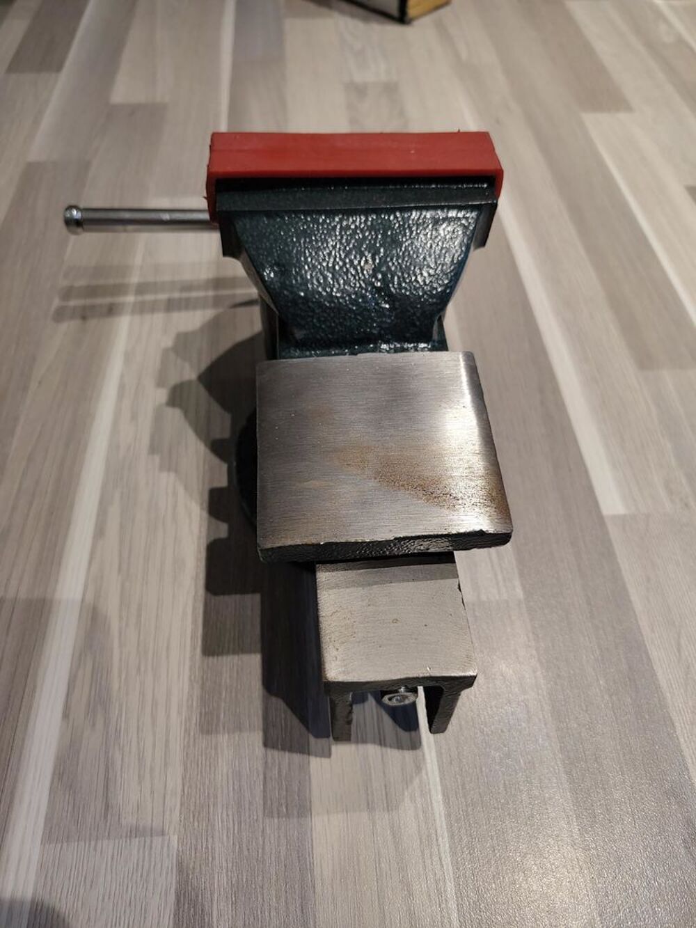 &Eacute;tau parall&egrave;le - Ouverture 100mm - Fonte et acier avec Bricolage