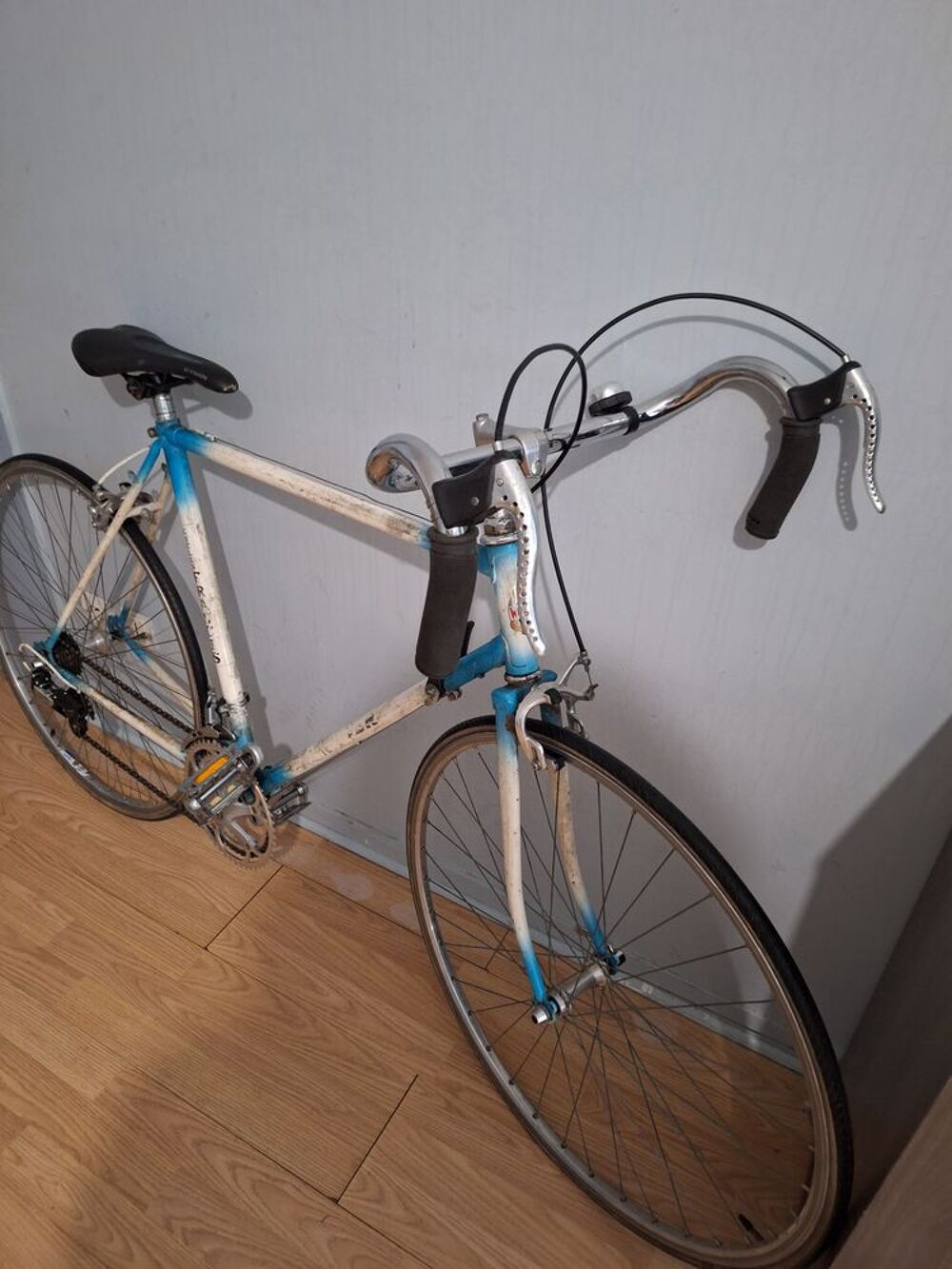 V&eacute;lo de route vintage cycles Winster/Francis Vélos