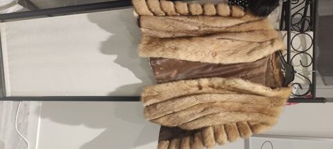 Manteau court taille S 250 Cheptainville (91)