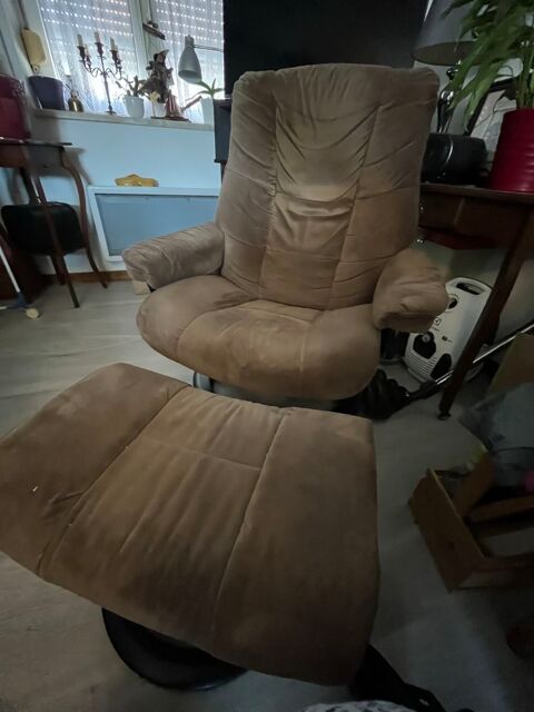 FAUTEUIL STRESSLESS + repose pieds un Preuschdorf (67)