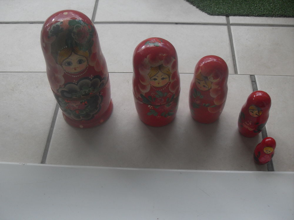 poup&eacute;es Russe 