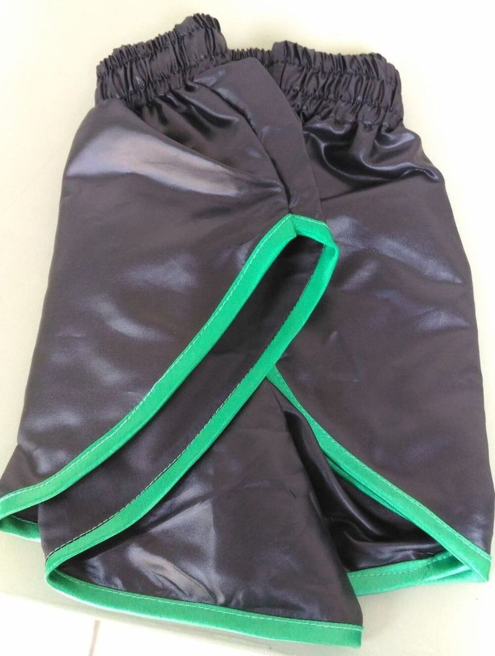 Short Vintage Nylon Polyamide noir/vert 3 sizes S40-M44-L48 Vêtements