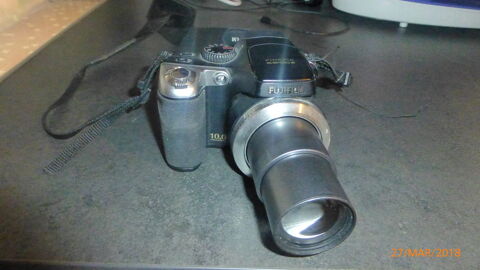 Appareil Photo Numérique Fuji à zoom TBE 45 Mondelange (57)