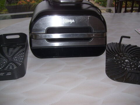 Ninja grill et friteuse � air Foodi Max 90 La Guerche-de-Bretagne (35)